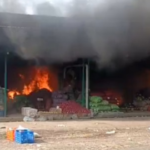 निरंजनपुर मंडी में तीन दुकानों में लगी आग, शॉर्ट सर्किट वजह आई सामने