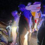 केदारनाथ मार्ग पर महाराष्ट्र के यात्रियों का वाहन खाई में गिरा