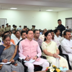 रुड़की पहुंचे सीएम, भाजपा कार्यालय में सैकड़ों कार्यकर्ताओं के साथ सुनी पीएम मोदी के ‘मन की बात’