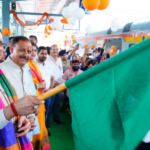 हर्रावाला रेलवे स्टेशन सोमनाथ रवाना हुई आस्था ट्रेन: सीएम धामी ने दिखाई हरी झंडी, 720 श्रद्धालु हुए रवाना