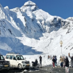 आदि कैलाश में यात्रियों की भीड़: मार्ग पर लग रहा जाम, यात्री परेशान; कुटी और नाभी में पार्किंग बनाने की तैयारी