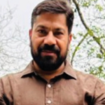 कॉर्बेट टाइगर रिजर्व के निदेशक साकेत बडोला ने मांगा वीआरएस